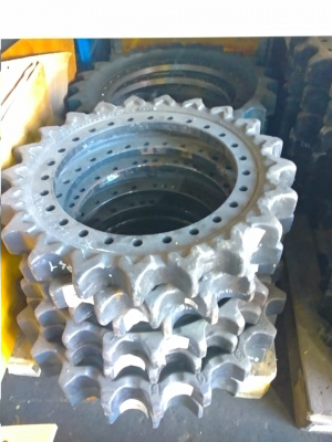 Звездочка Komatsu PC200-6 20Y-27-11581