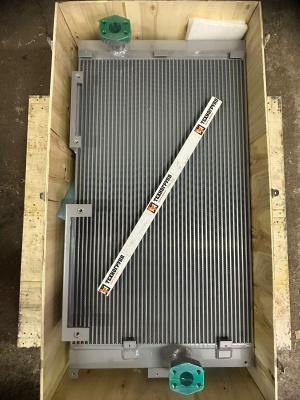 Радиатор масляный Hyundai R300LC-9S 1BQ8-40061