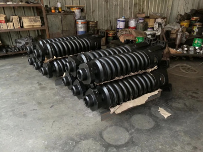 Натяжитель гусеницы Volvo EC460BLC 14562929