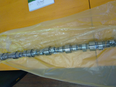 Распределительный вал Hyundai R320LC-7 3966430, 3966431, 5283931, 5283930