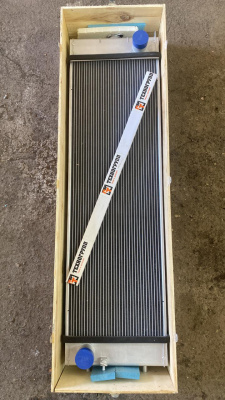 Радиатор водяной Komatsu PC220-8 206-03-21412