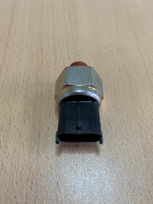 Датчик давления масла Volvo EC160/180BLC VOE21291011, 21291011, VOE20450687, 20450687, VOE22662214, 22662214