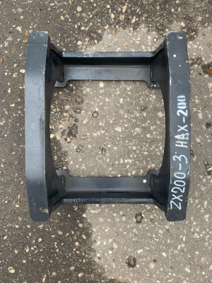 Защита опорного катка Hitachi ZX200-3 8097015