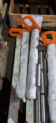 Палец в основание г/цилиндра стрелы Doosan DX225LC 123-00409, 120501-02897