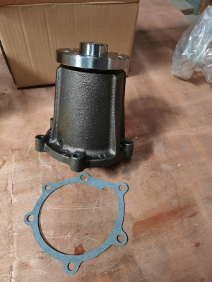 Водяной насос Hitachi 4JJ1 8980476883, 8980476884, 8980476881