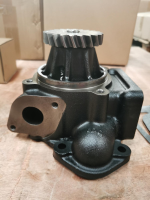 Водяной насос Komatsu PC400/450-8 6251-61-1100, 6251-61-1101, 6251-61-1102, 6251-61-1103