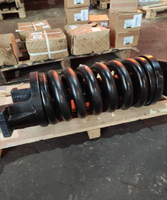 Натяжитель гусеницы Hyundai R140LC 81N4-15010