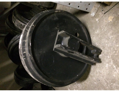 Колесо направляющее Hyundai R140LC 81N4-13010