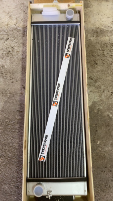 Радиатор водяной Komatsu PC200-8 20Y-03-42451 Радиатор водяной Komatsu PC200-8 20Y-03-42451