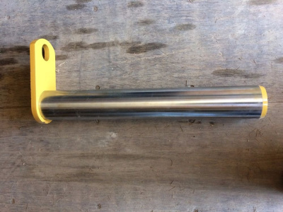 Палец в основание г/цилиндра рукояти Case CX290B KBV14540