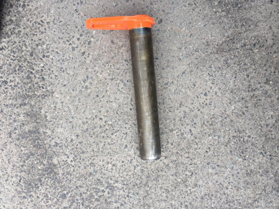 Палец в основание г/цилиндра ковша Case CX160B KLV11280