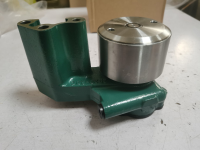 Насос топливоподкачивающий Volvo EC160/300DL 04297075, 04507514, 21620116, 04294706, 04290596, 21019945, 04290594, 20798525