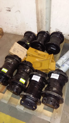 Каток опорный Volvo EC160/180BLC 14260870, 14504091