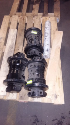 Каток опорный Volvo EC160/180BLC 14260870, 14504091